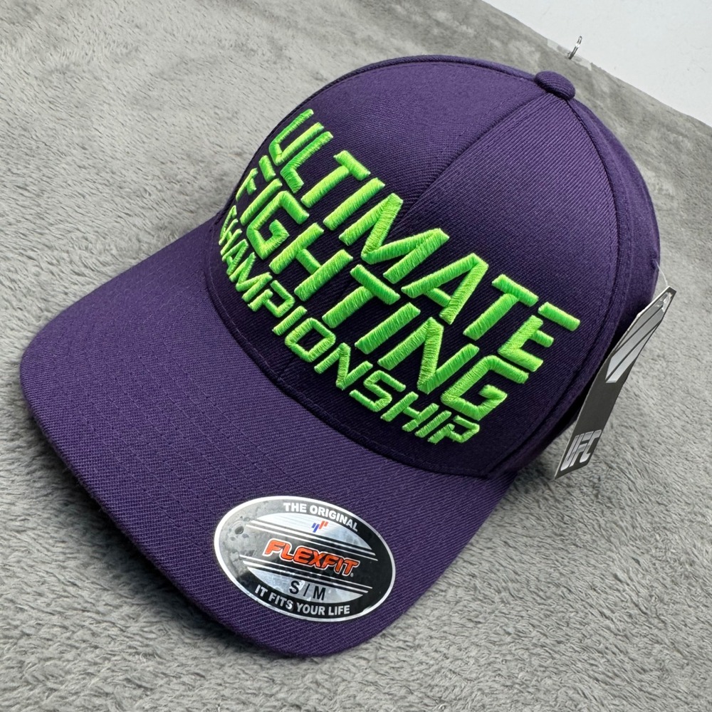 UFC Hat Mens S/M Purple New TUF 20 Ultimate Fighting Championship Flexfit Cap